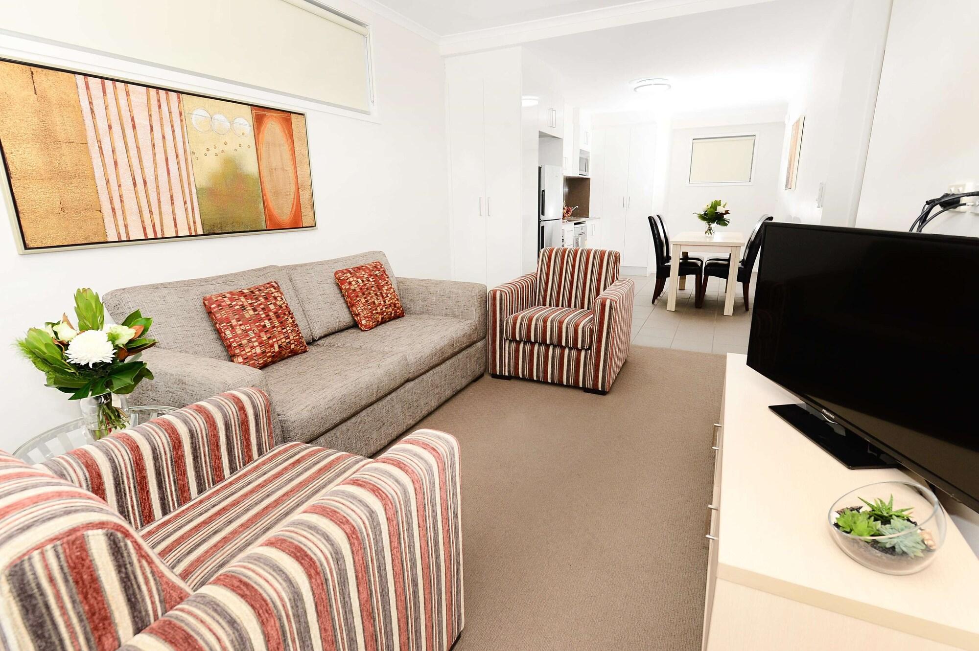 Oaks Moranbah Suites Екстер'єр фото