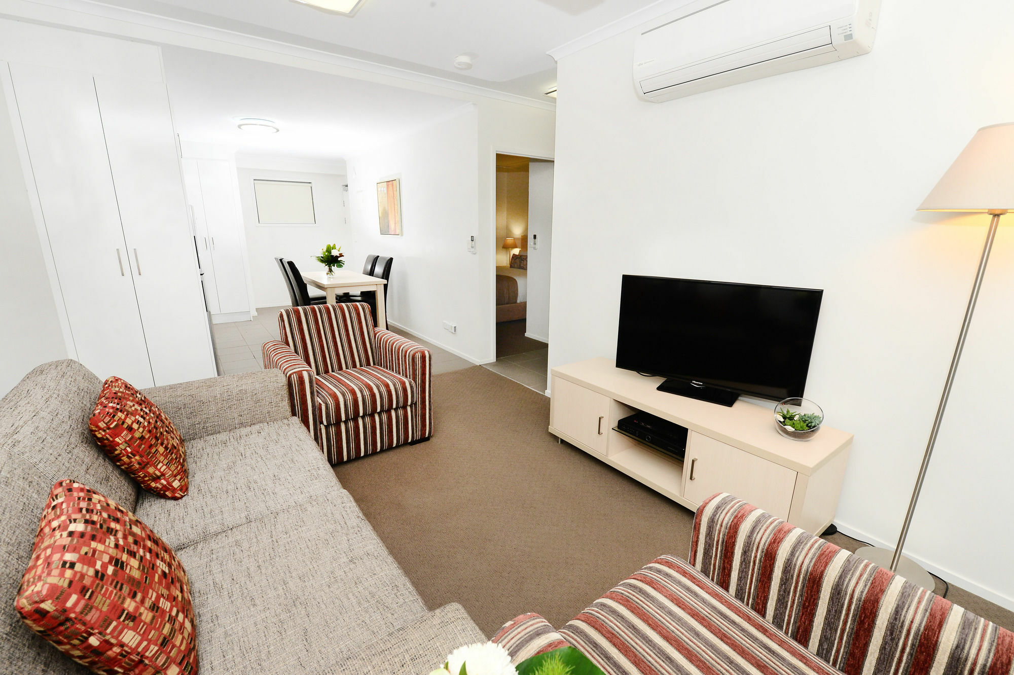 Oaks Moranbah Suites Екстер'єр фото